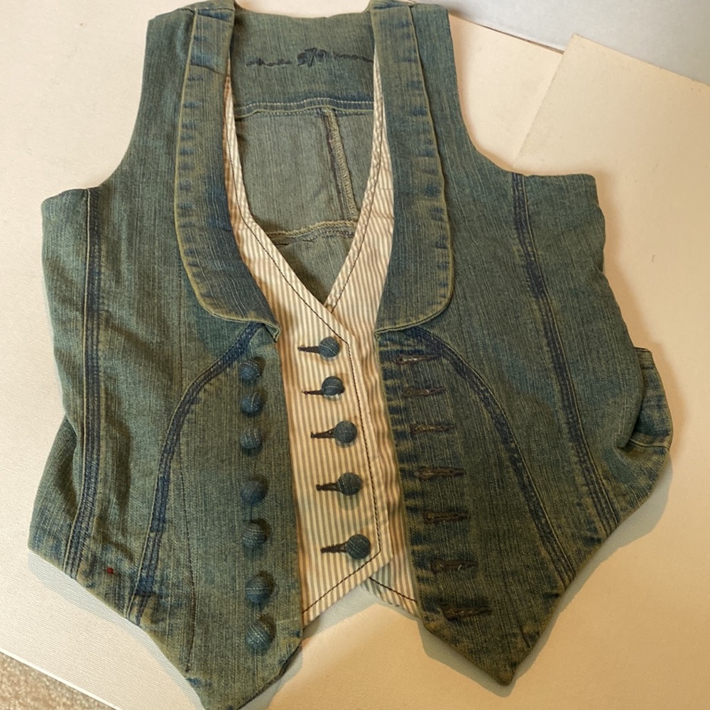 579 Double Layered Denim Vest - Picture 1 of 6